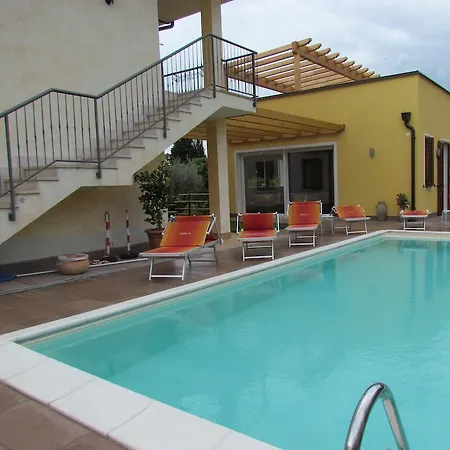 Abelia Bed and breakfast Colà