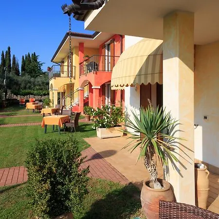 Bed and breakfast Abelia 3*