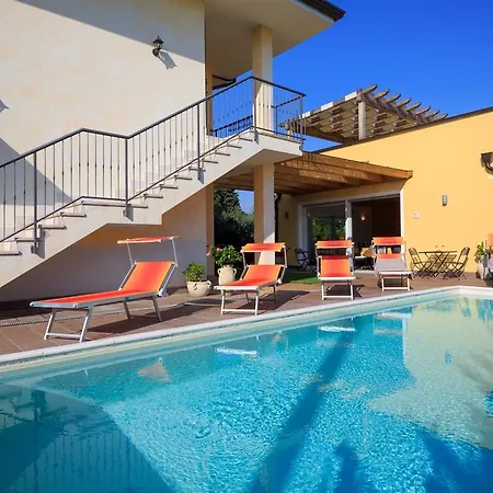Bed and breakfast Abelia 3*